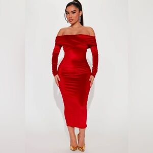 Ignore the Romance Velvet Midi Dress- Red (also in green)